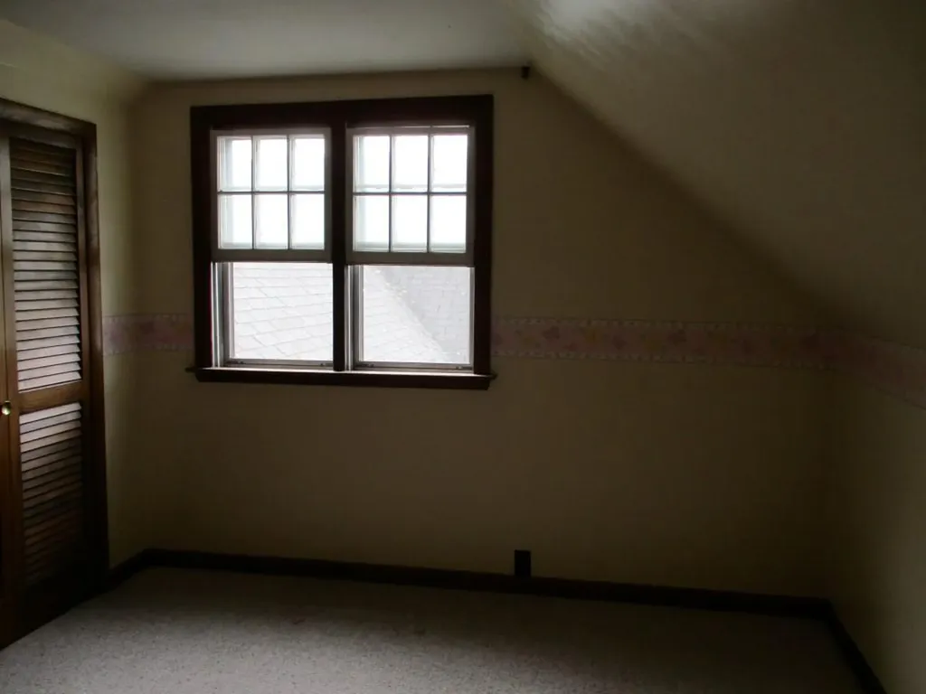 20 Sherwood Drive Auburn ME 04210