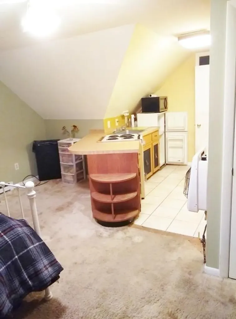 20 Sherwood Drive Auburn ME 04210