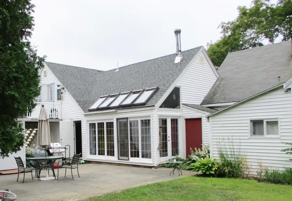 20 Sherwood Drive Auburn ME 04210