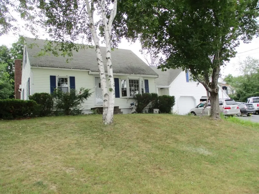 20 Sherwood Drive Auburn ME 04210