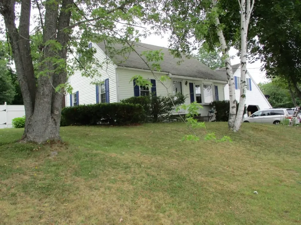 20 Sherwood Drive Auburn ME 04210