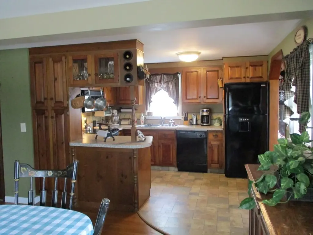20 Sherwood Drive Auburn ME 04210