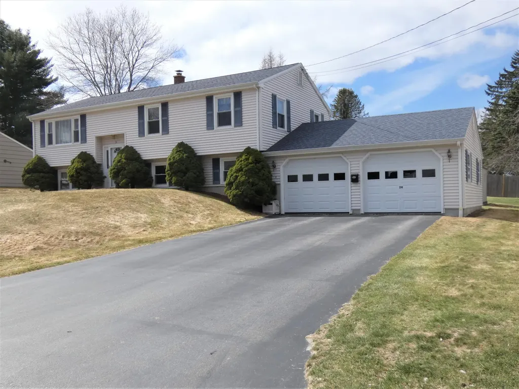 24 Fairfield Avenue Westbrook ME 04092