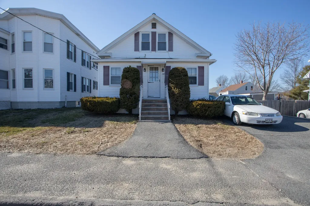 132 Prospect Street Biddeford ME 04005