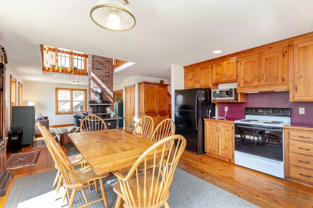 344 Blodgett Road Pittston ME 04345