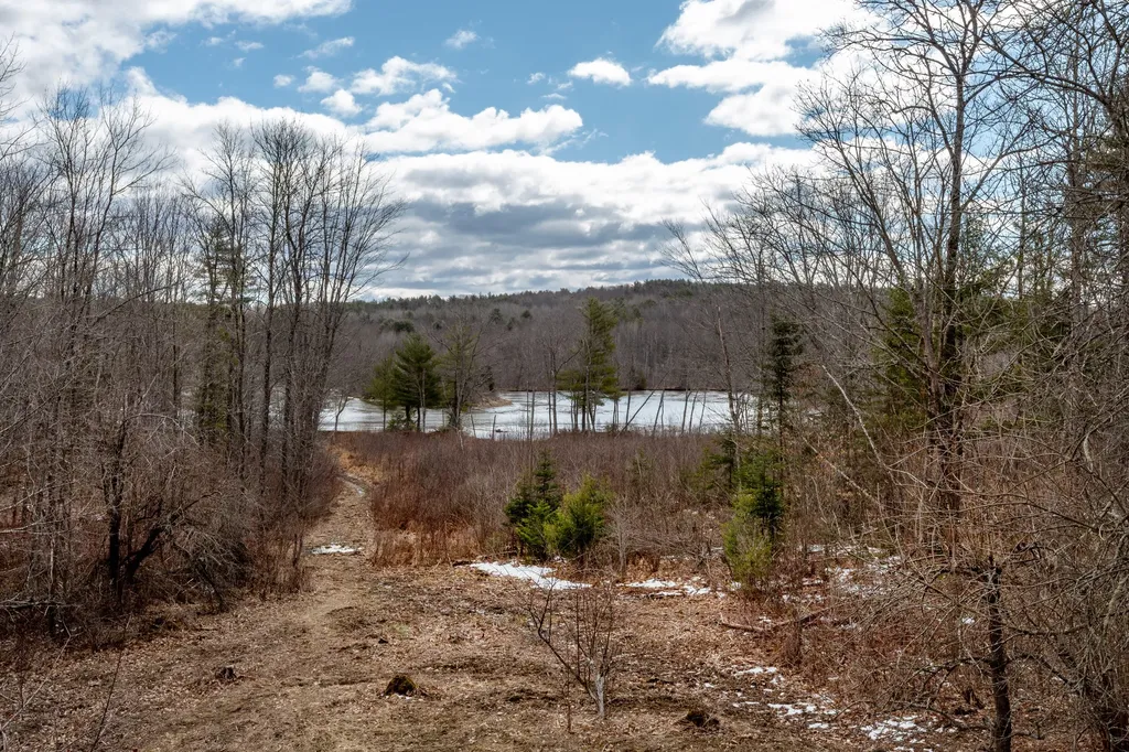 344 Blodgett Road Pittston ME 04345