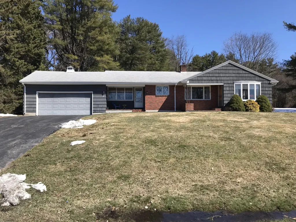 563 Cumberland Street Westbrook ME 04092