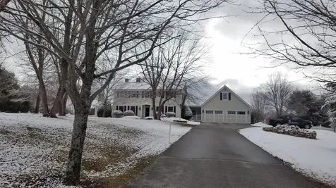 6 Chamberlain Drive Hallowell ME 04347