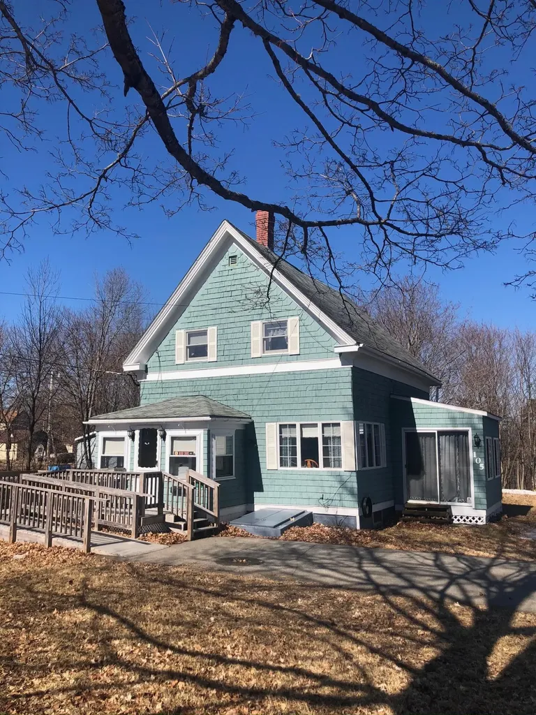 105 Union Street Calais ME 04619