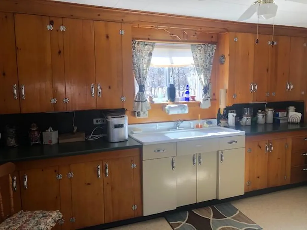 105 Union Street Calais ME 04619