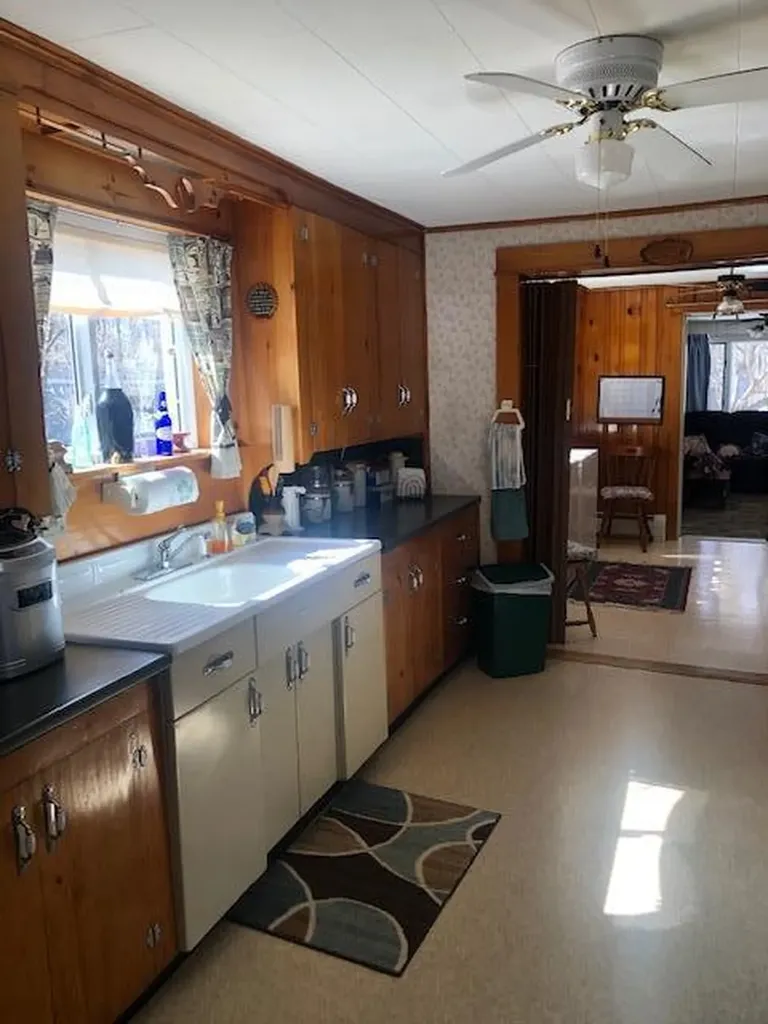 105 Union Street Calais ME 04619