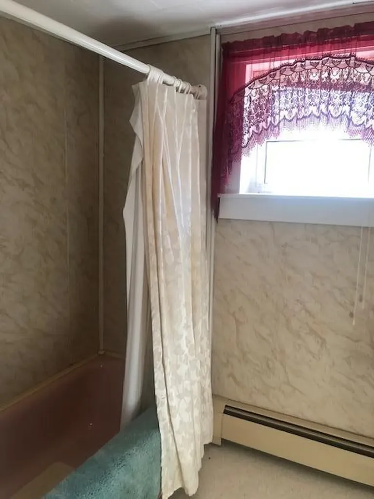 105 Union Street Calais ME 04619