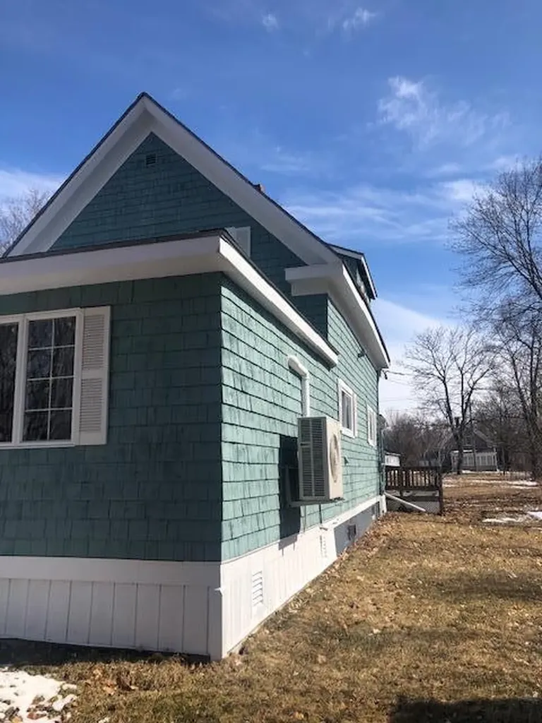105 Union Street Calais ME 04619