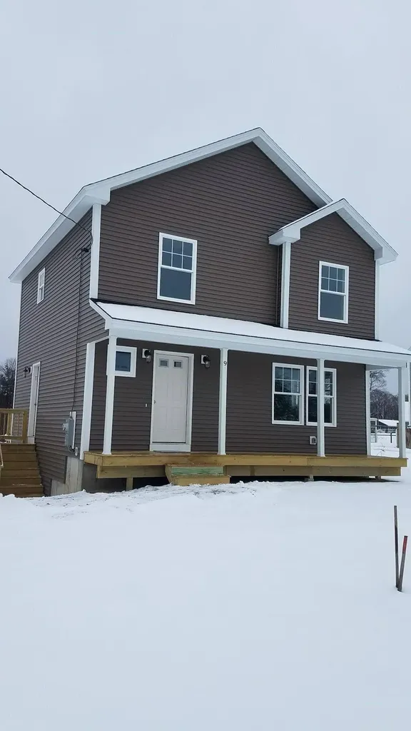 17 Albion Road Windham ME 04062
