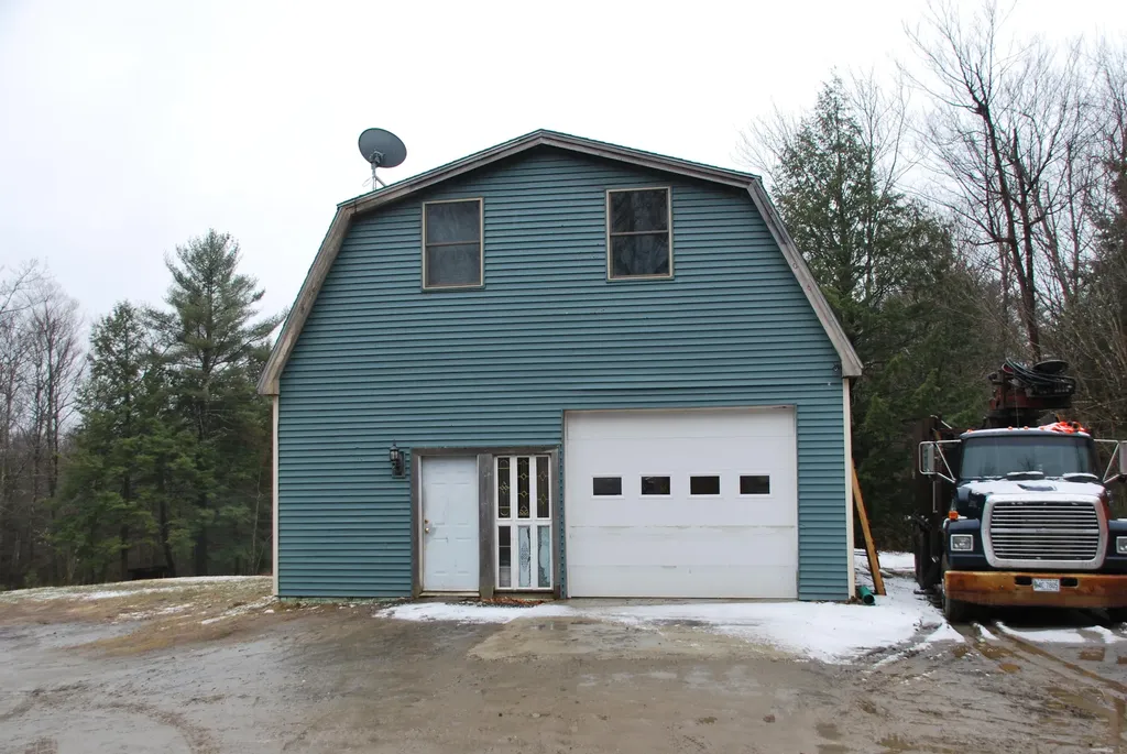 16 Boot Cove Lane Winthrop ME 04364