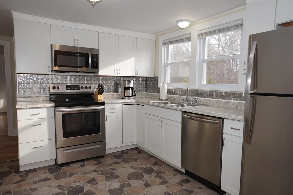 1171 Lewiston Road Topsham ME 04086