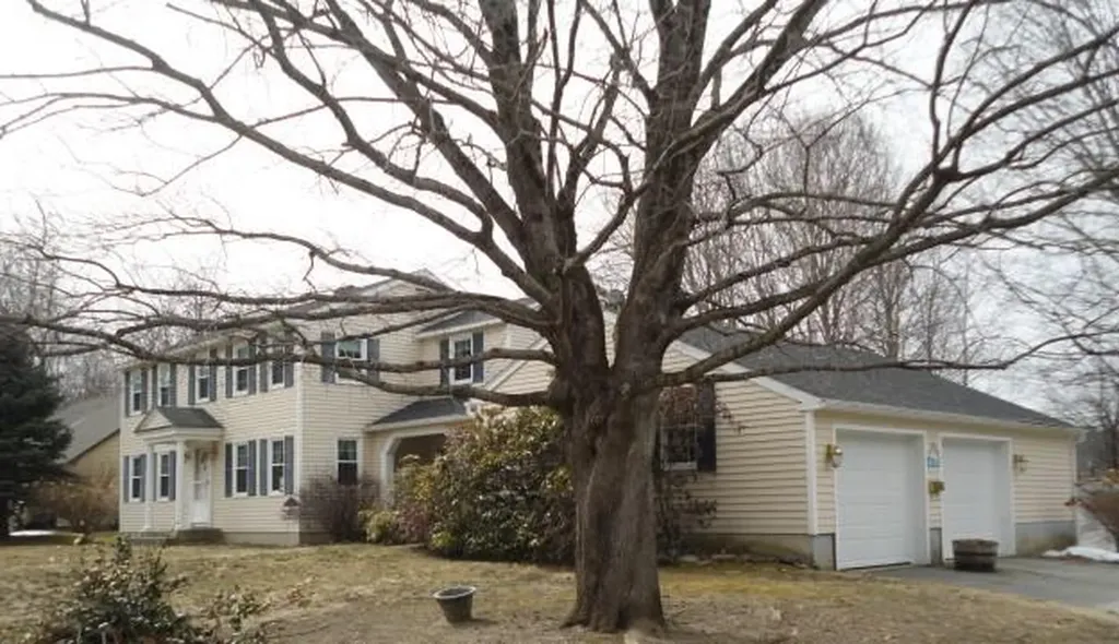 88 Pennwood Road Winthrop ME 04364