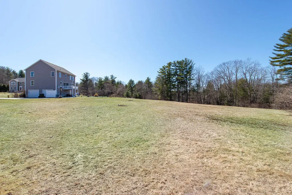 18 Schoolhouse Lane South Berwick ME 03908