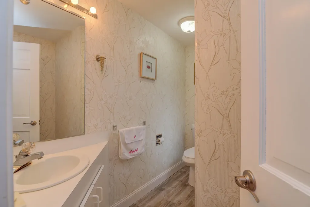 101 Riverbank Road Ogunquit ME 03907