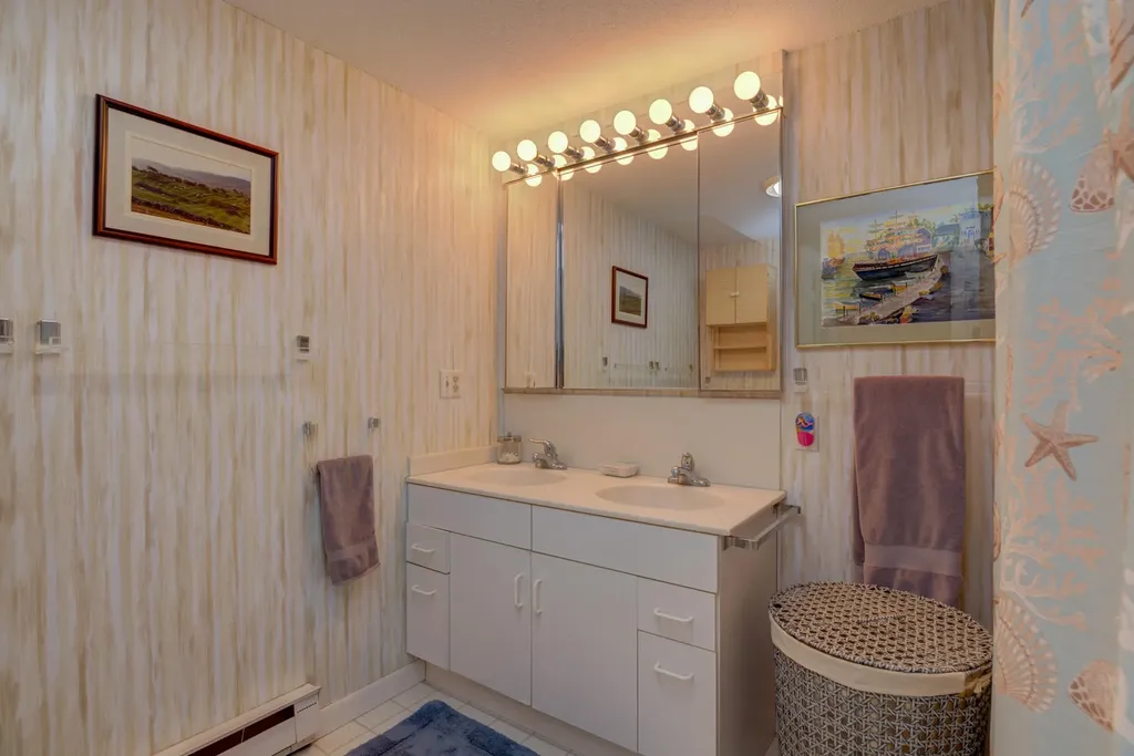 101 Riverbank Road Ogunquit ME 03907