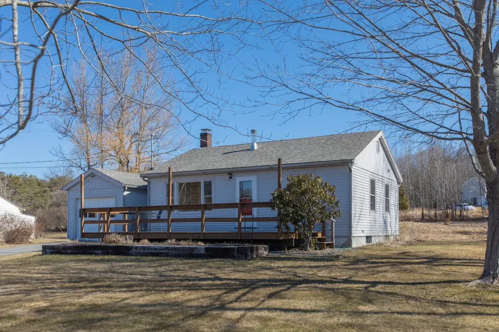 5 Melvin Heights Road Camden ME 04843