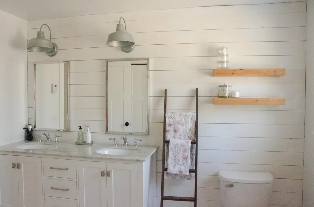 55 Lakeshore Drive Winthrop ME 04364