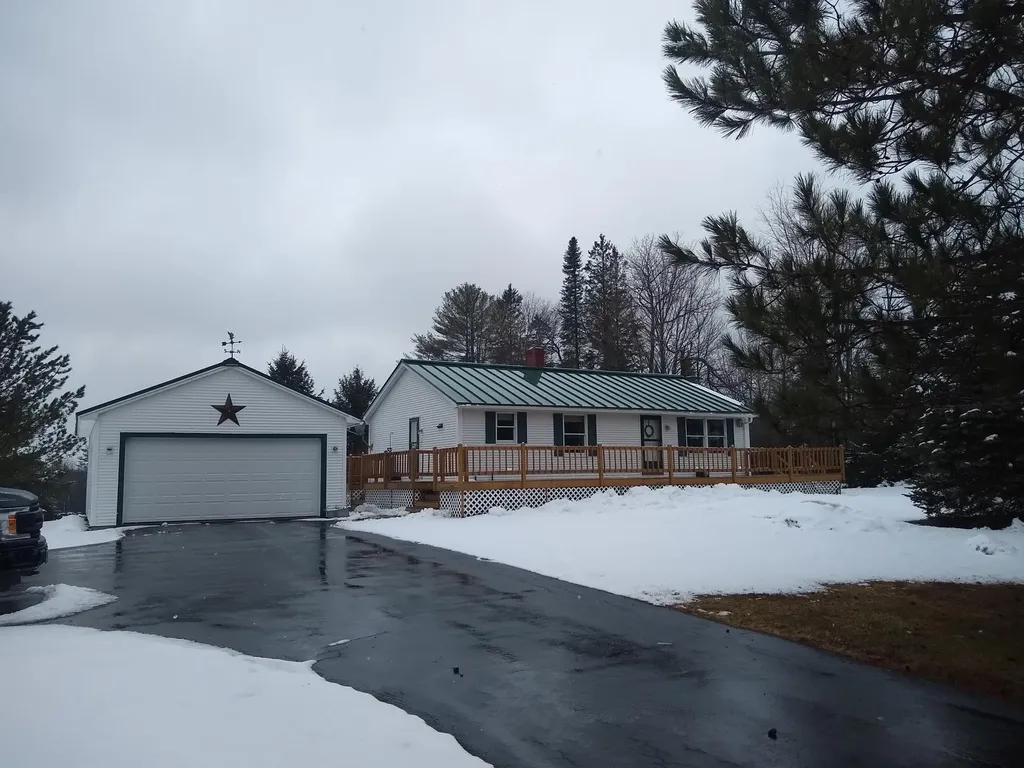 946 Beckwith Road Cornville ME 04976