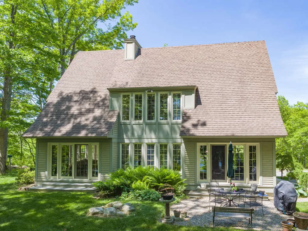 1269 River Road Bowdoinham ME 04008