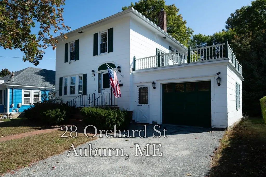 28 Orchard Street Auburn ME 04210