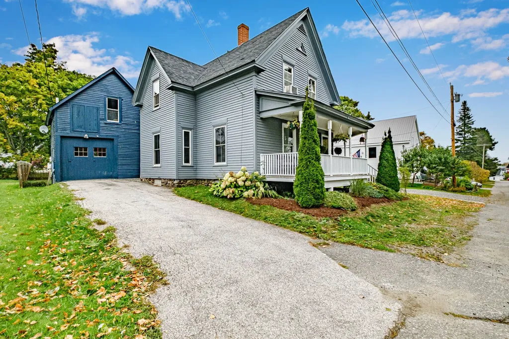 29 Hill Street Rockland ME 04841