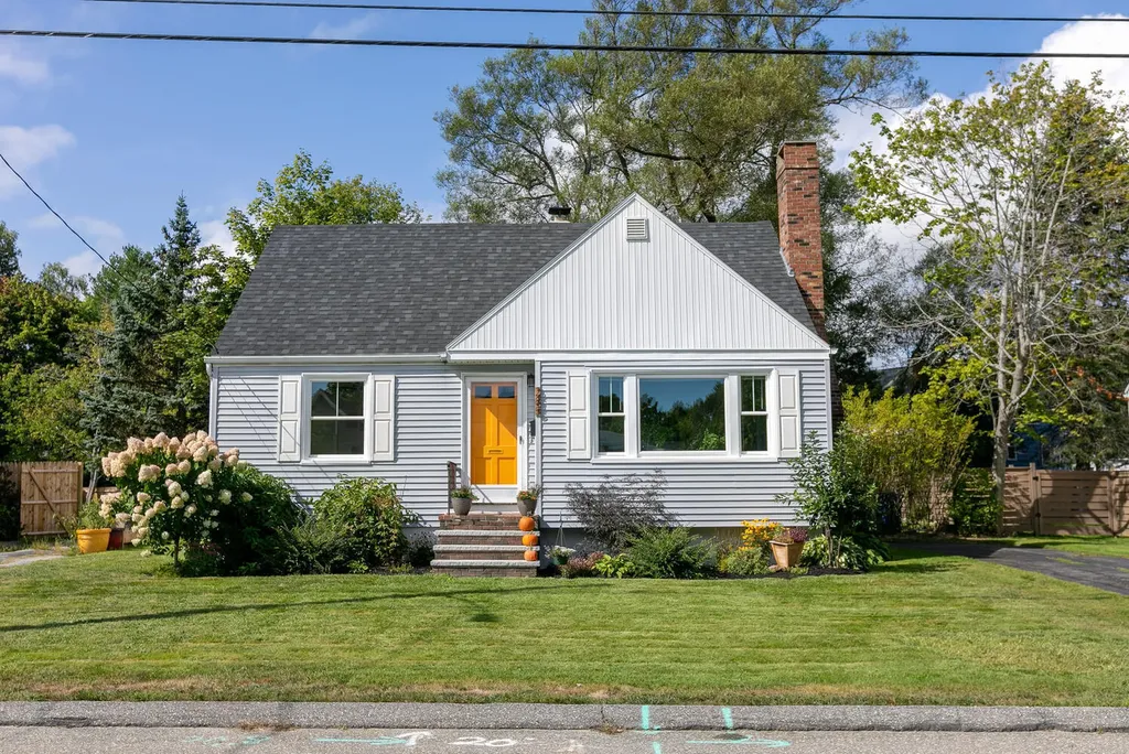 285 Sawyer Street South Portland ME 04106