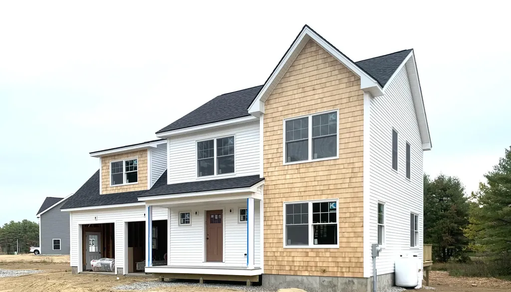 18 Leonards Way Windham ME 04062