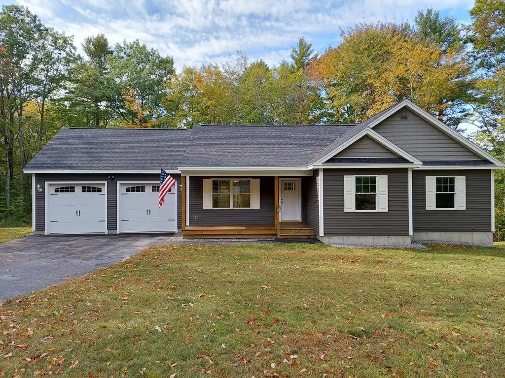 2 Lilac Lane Gray ME 04039