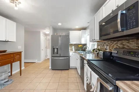 27 Glenwood Avenue Saco ME 04072