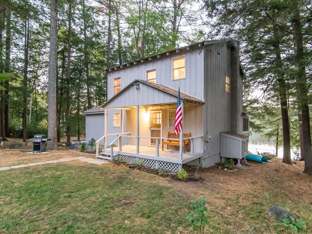 46 South Upper Narrows Lane Winthrop ME 04364