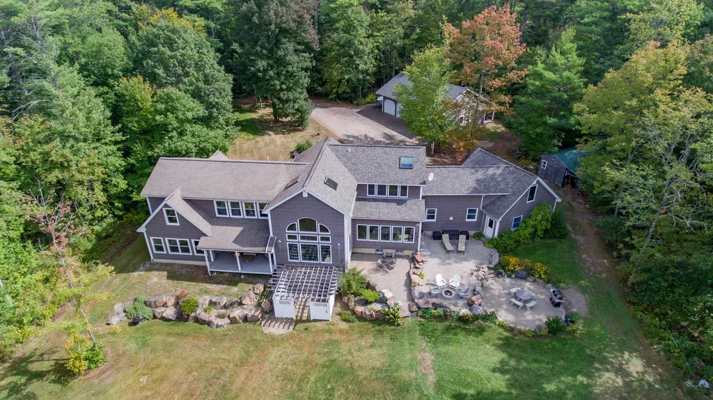 29 Brookside Drive Woolwich ME 04579