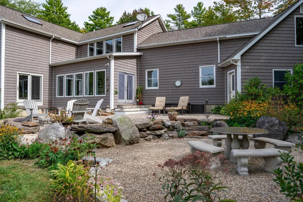 29 Brookside Drive Woolwich ME 04579