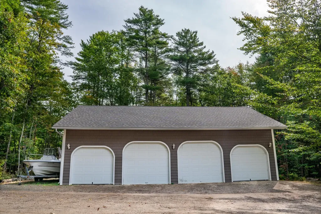 29 Brookside Drive Woolwich ME 04579