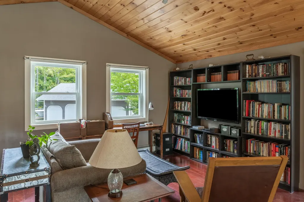 29 Brookside Drive Woolwich ME 04579