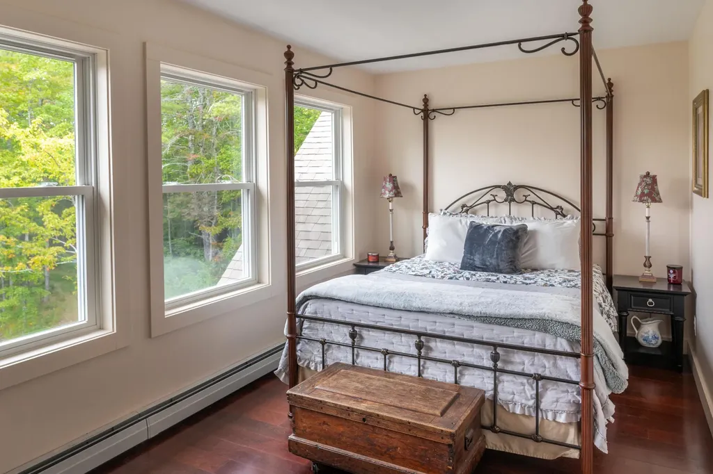 29 Brookside Drive Woolwich ME 04579