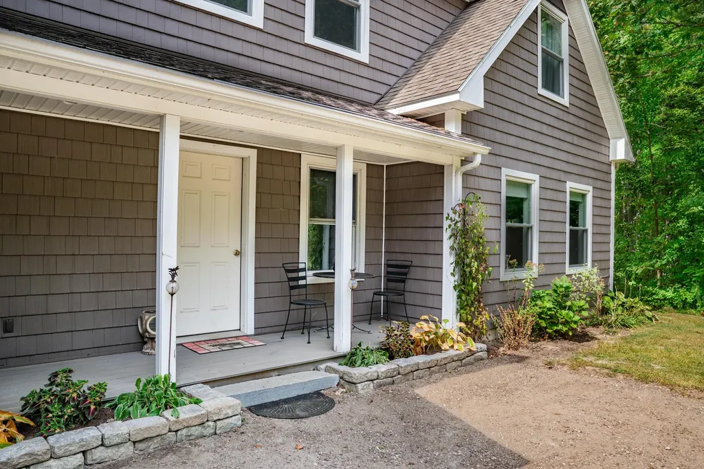29 Brookside Drive Woolwich ME 04579