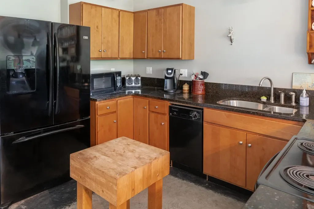 29 Brookside Drive Woolwich ME 04579