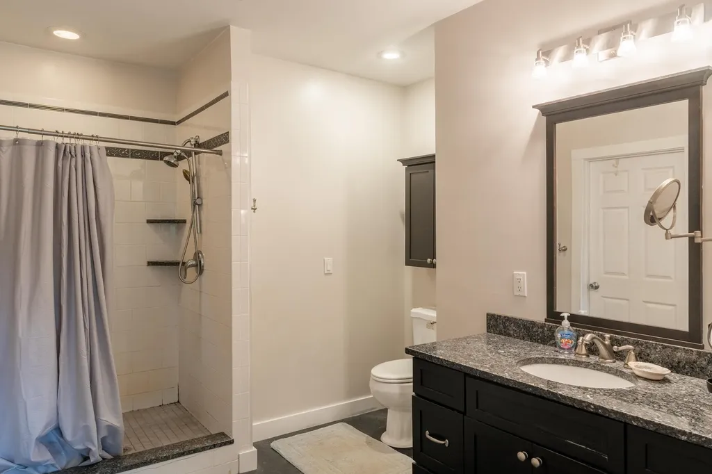 29 Brookside Drive Woolwich ME 04579