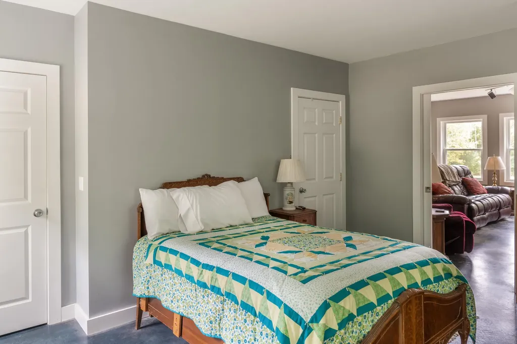 29 Brookside Drive Woolwich ME 04579