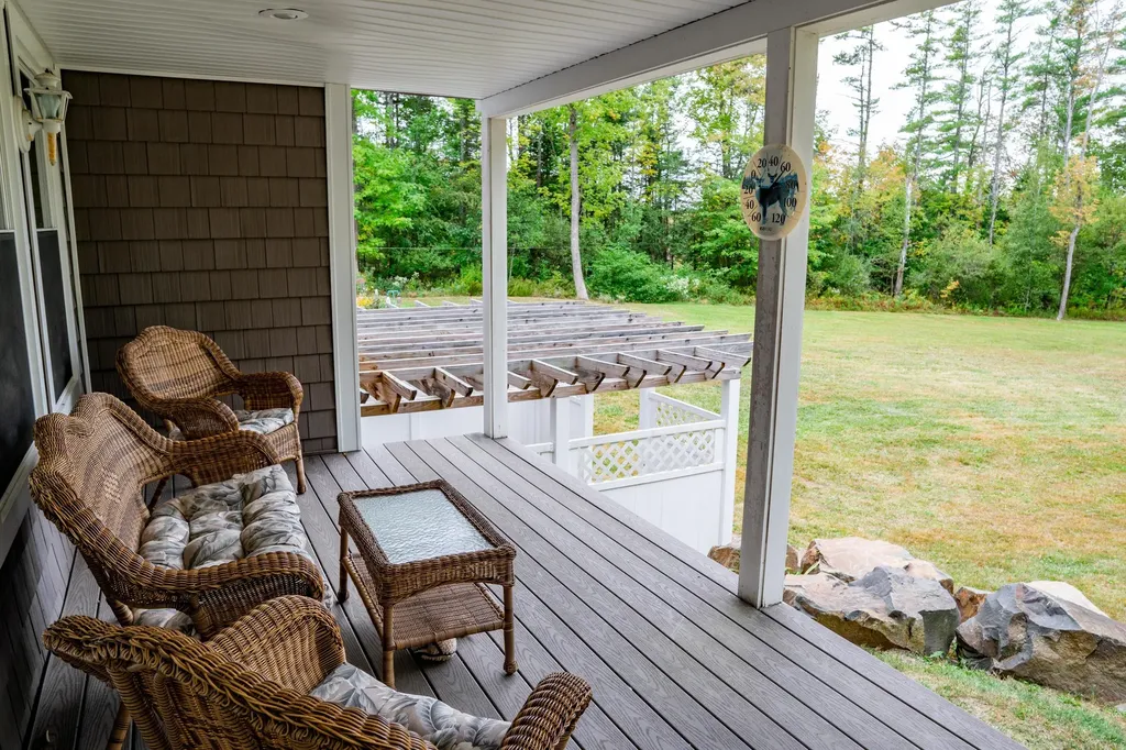 29 Brookside Drive Woolwich ME 04579