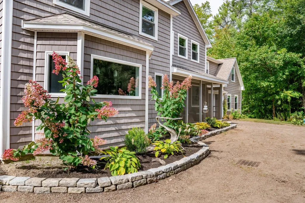 29 Brookside Drive Woolwich ME 04579