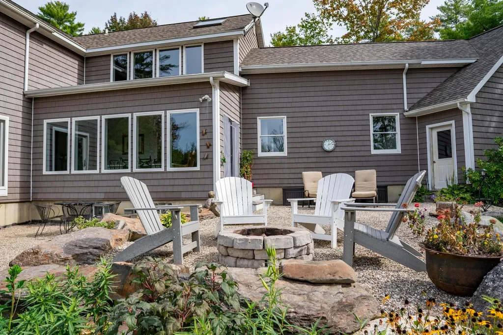 29 Brookside Drive Woolwich ME 04579