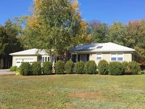 39 Old County Road Rockport ME 04856