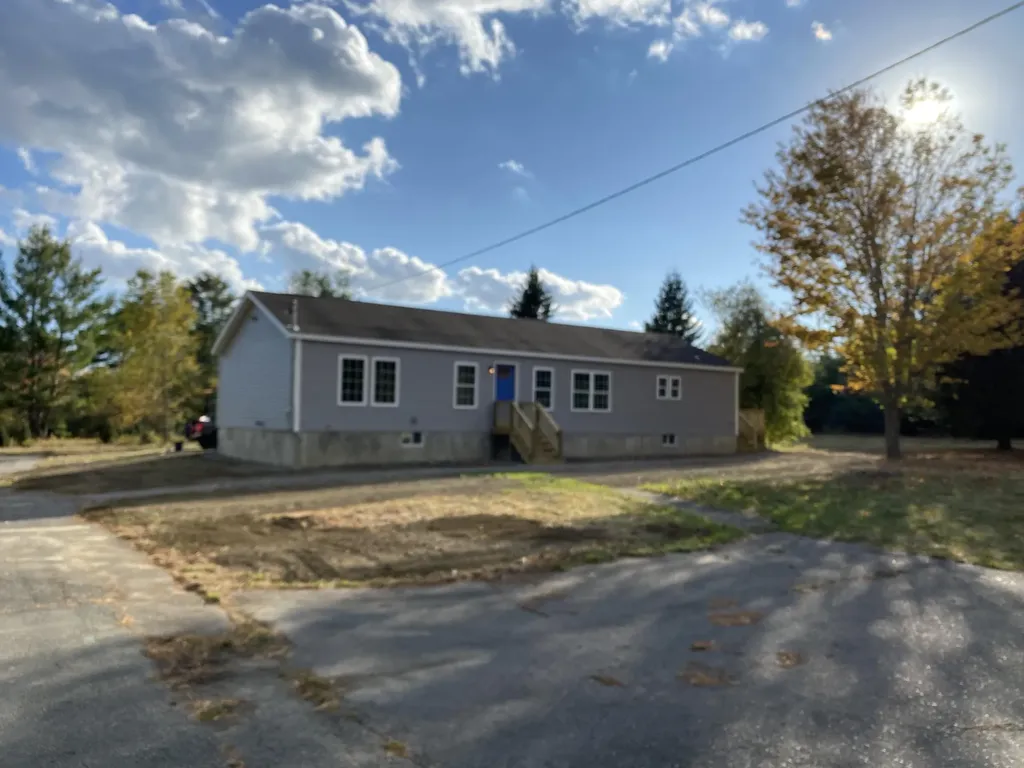 693 Elm Street Newport ME 04953