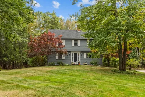 10 Perkins Drive York ME 03909